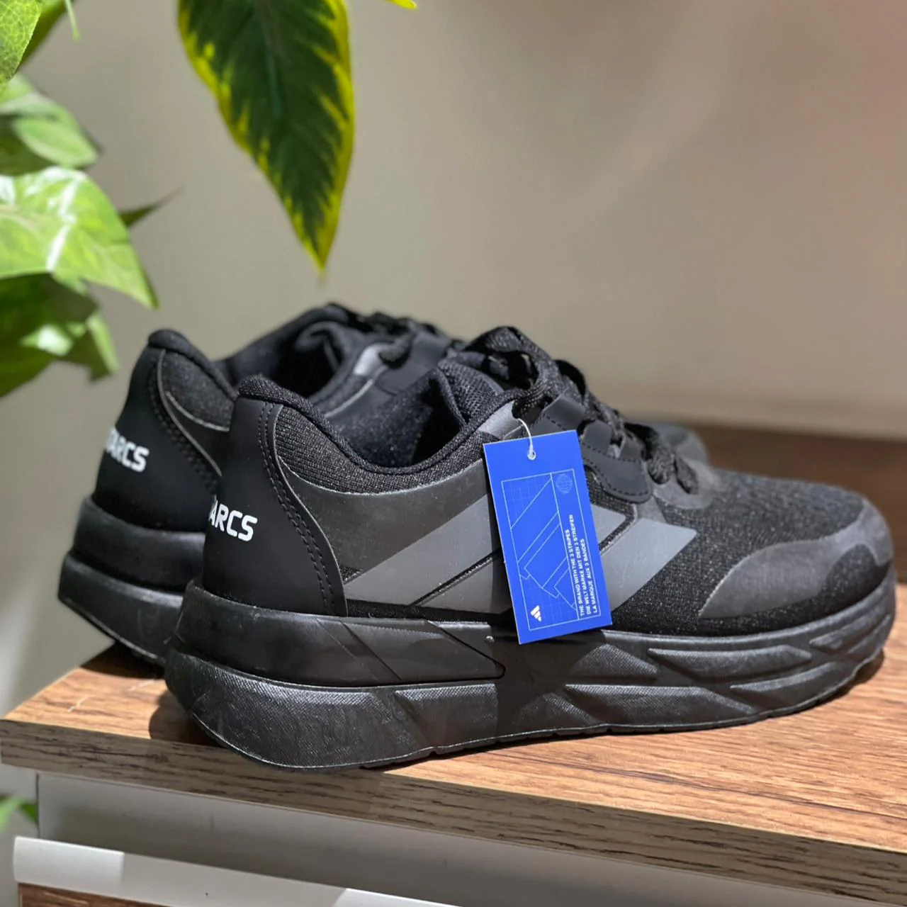 Adidas ADISTARCS Black - Image 2