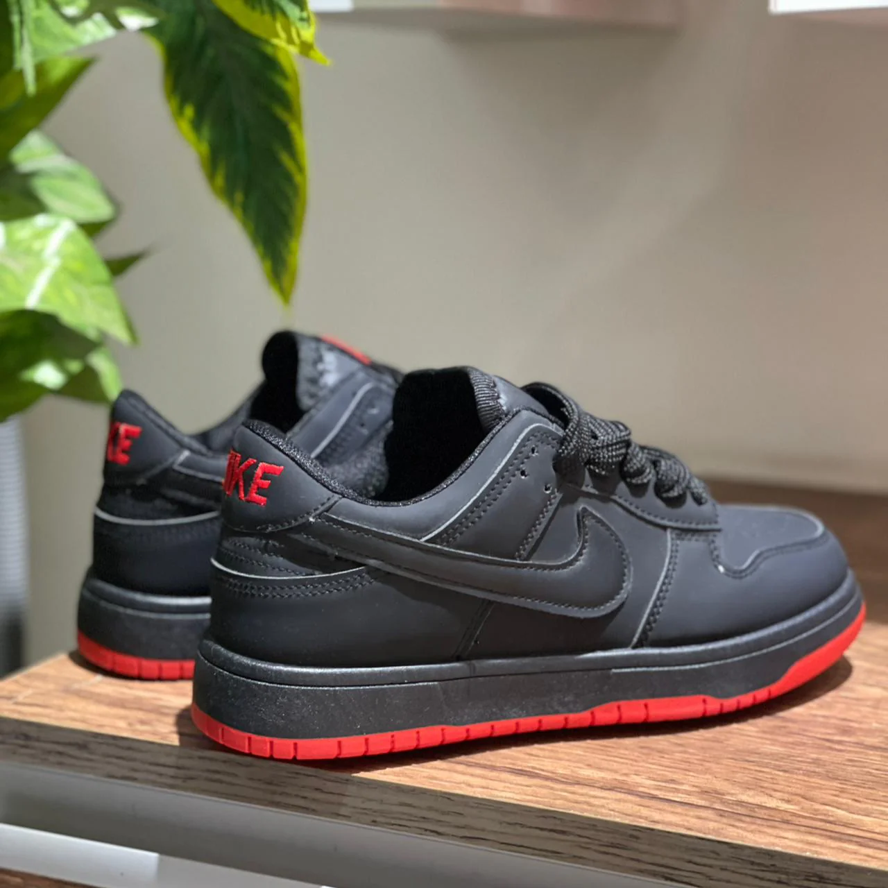 Nike SB DUNK Black - Image 2