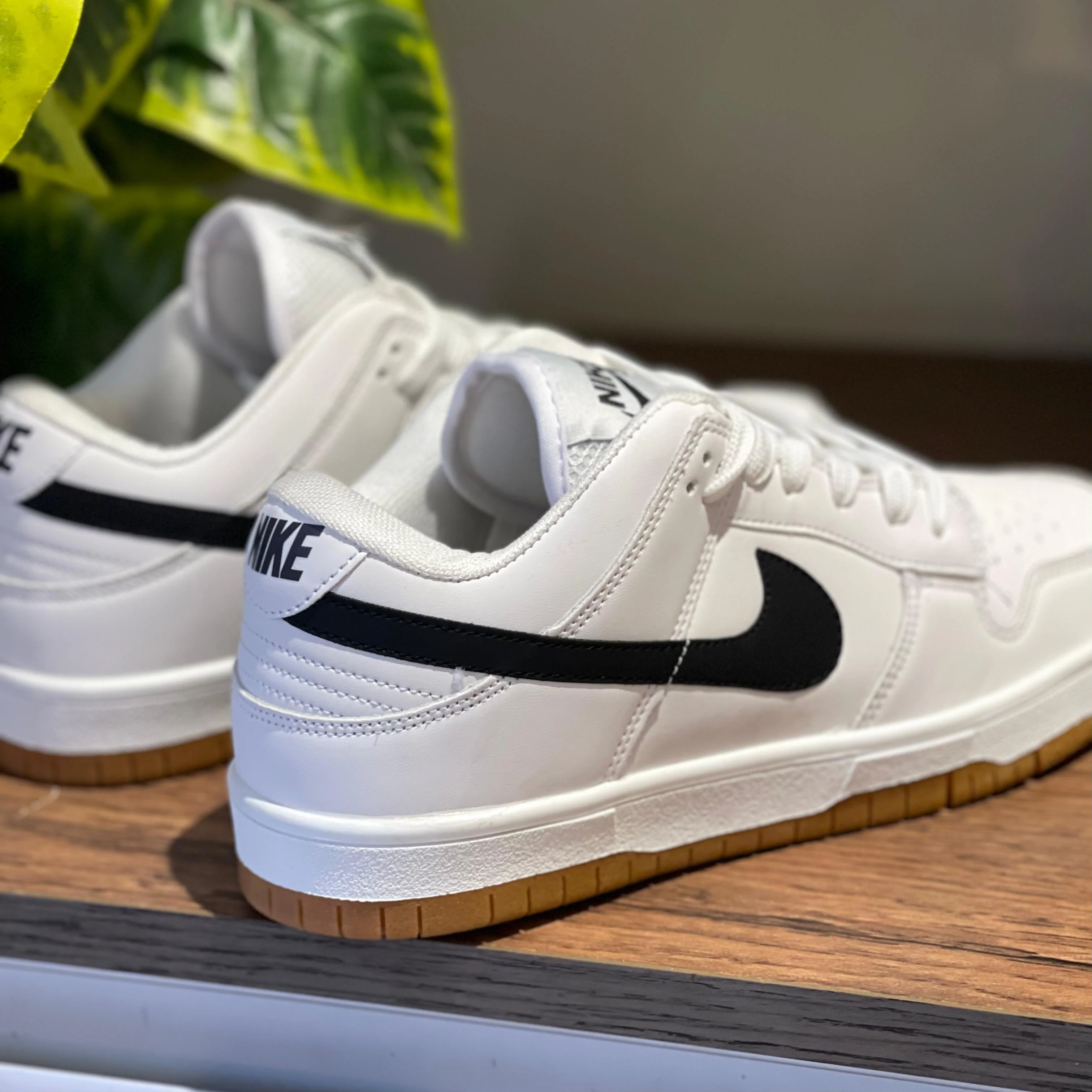 NIKE SB WHITE  "With Box" - Image 3